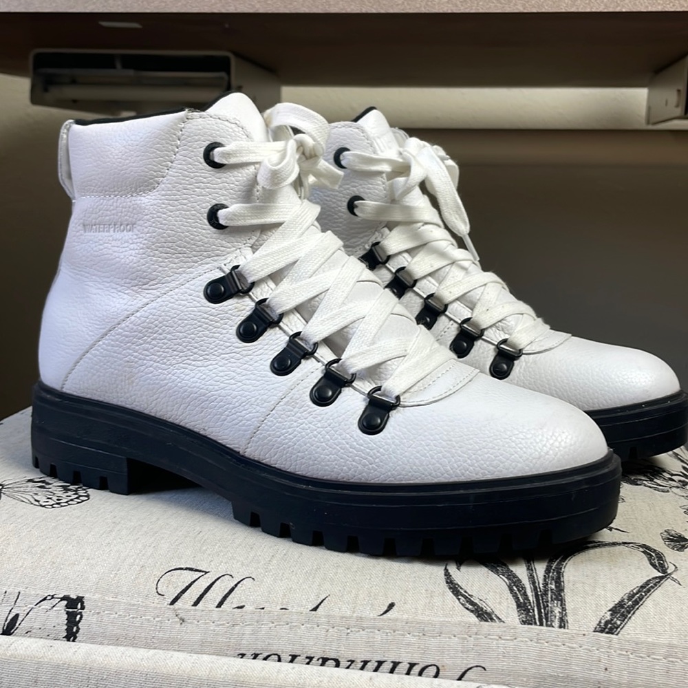 COUGAR Nash Leather Waterproof Ankle Boot